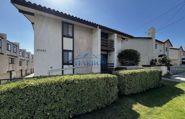 3-Bed Townhome | EV Charger, New Appliances, Prime Location photos photos