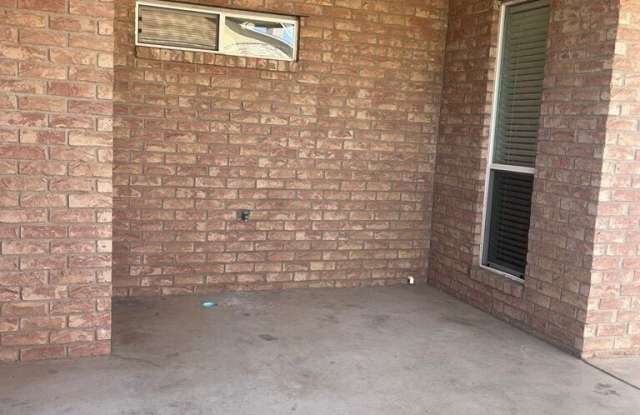 2514 Faulkner Gallery 2