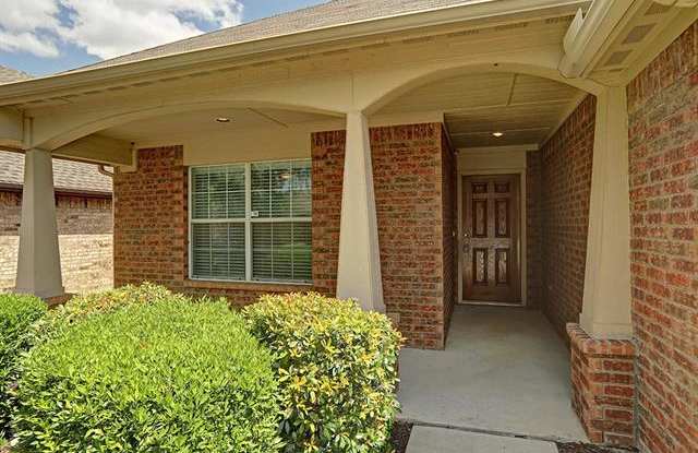 1624 Castle Creek Drive Gallery 3