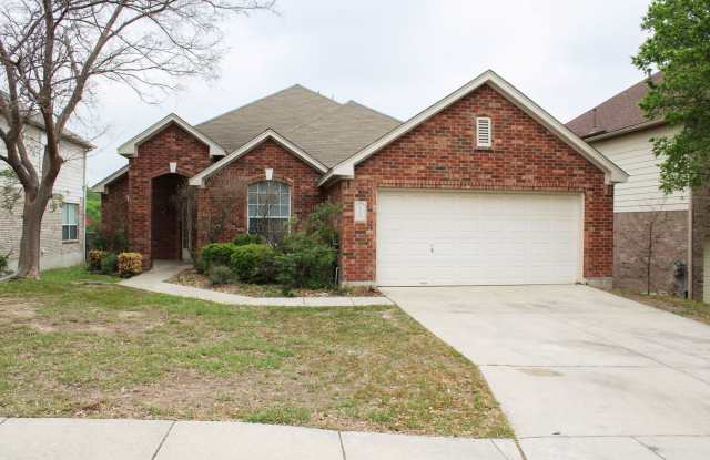 4-BEDROOM IN MOUNT ARROWHEAD Gallery 1