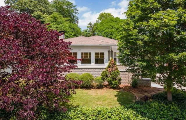 1016 Kentucky Avenue NE photos photos