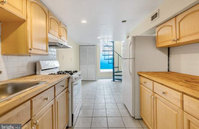 711 S 5TH Street photos photos