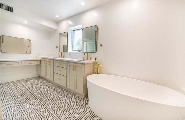 1516 North Beverly Glen Boulevard photos photos