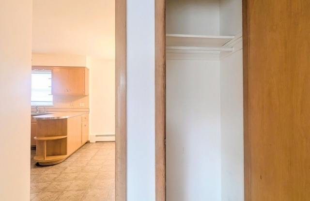 2308 W Birchwood Avenue Gallery 4