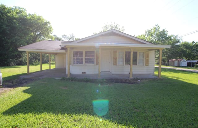 400 North Waldrip Street photos photos