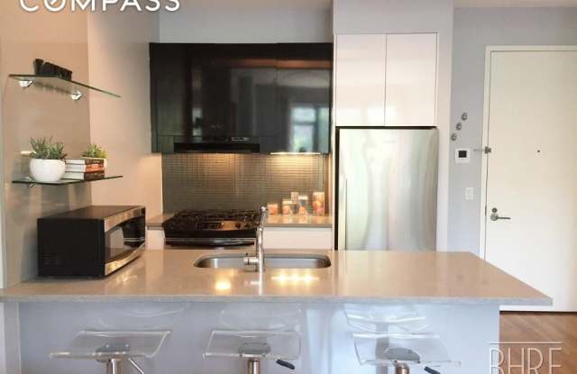 315 Gates Avenue photos photos