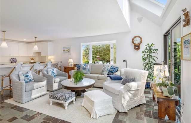 140 Connection Street photos photos