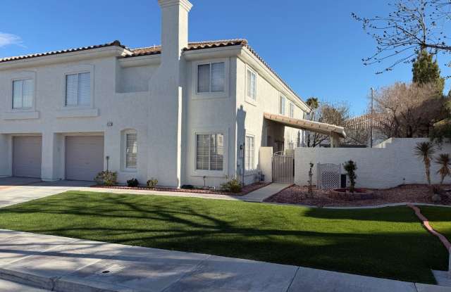 Gorgeous Remodeled 3 Bedroom Henderson Townhome photos photos