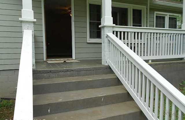 1166 Shepherds Lane NE Gallery 2