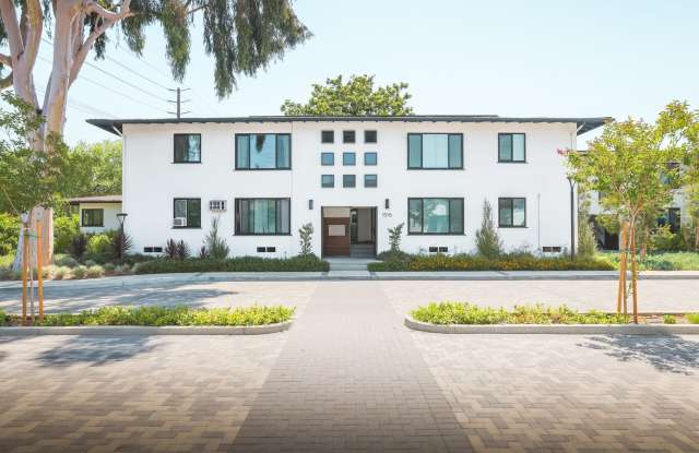 Yosemite Garden Apartments Gallery 4