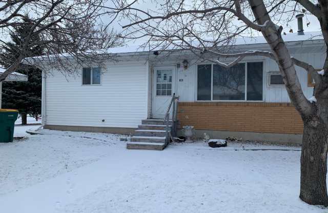 623 2nd Avenue West - 623 2nd Avenue West, West Fargo, ND 58078