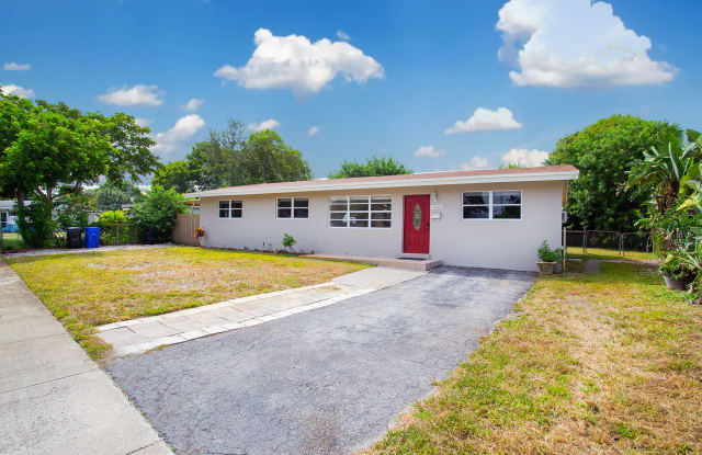 3604 Southwest 23rd Court - 3604 Southwest 23rd Court, Fort Lauderdale, FL 33312