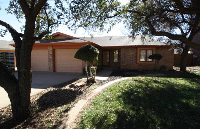 5617 87th Place - 5617 87th Place, Lubbock, TX 79424