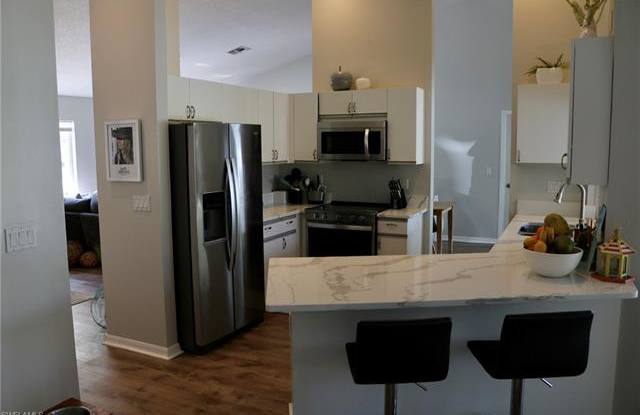 151 Oakwood CT Gallery 4