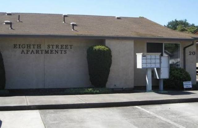 20 S 8th St - 20 South 8th Street, Central Point, OR 97502