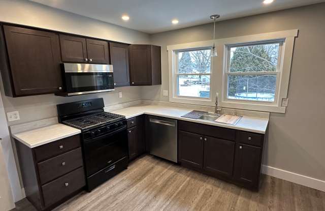 115 Carpenter Street - 115 Carpenter Street, Muncy, PA 17756