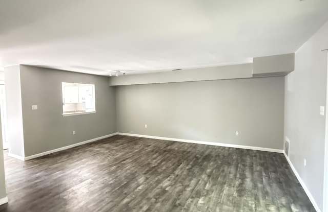 207 E Winged Foot Court Gallery 2
