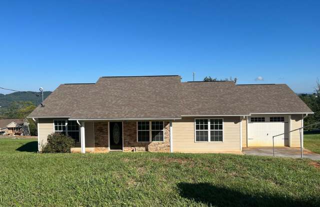 2-bedroom, 2-bathroom home located in the beautiful Dandridge - 668 Privet Drive, Jefferson County, TN 37725