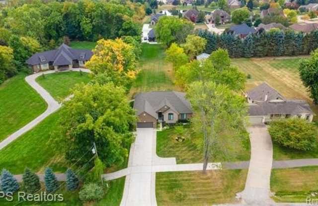 11240 29 Mile Road Gallery 2