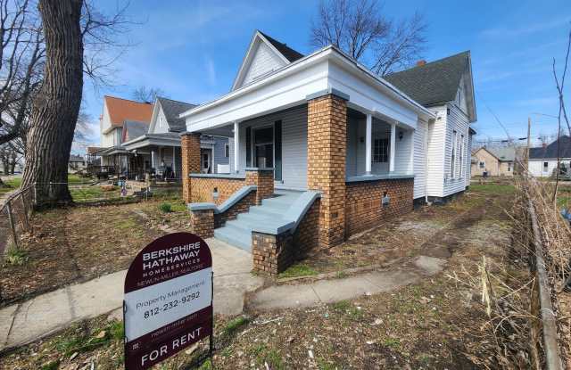 Spacious 2 Bedroom 1 Bath photos photos