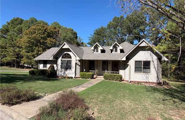 1505 Holly Place Gallery 1