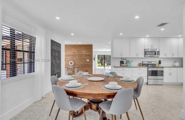 9448 Sterling Dr Gallery 3
