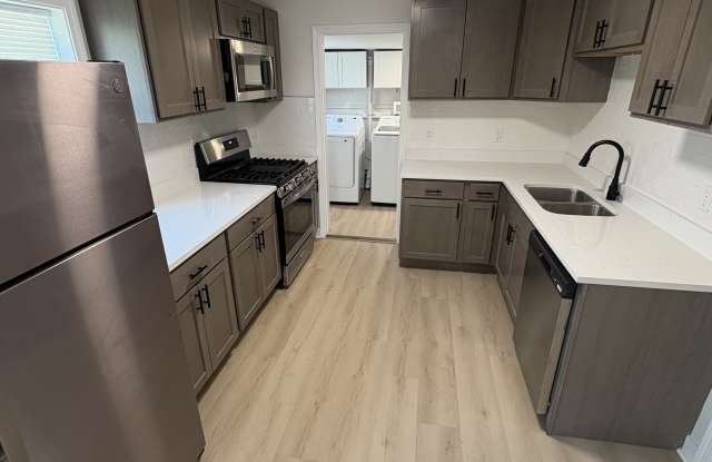 1317 Michigan St photos photos