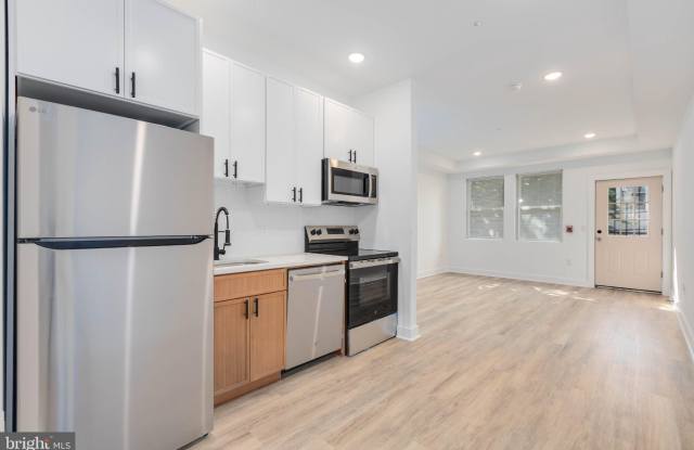 3842 FAIRMOUNT Avenue Gallery 1