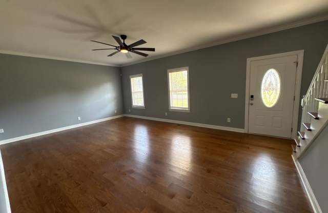 Spacious Brick Home in Manchester Gallery 4
