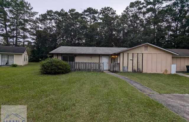 140 Cherokee Circle - 140 Cherokee Circle, Hinesville, GA 31313 140 Cherokee Circle - 140 Cherokee Circle, Hinesville, GA 31313