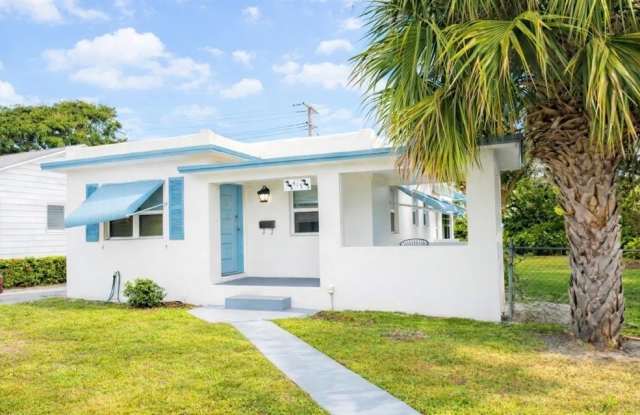 415 44th St photos photos