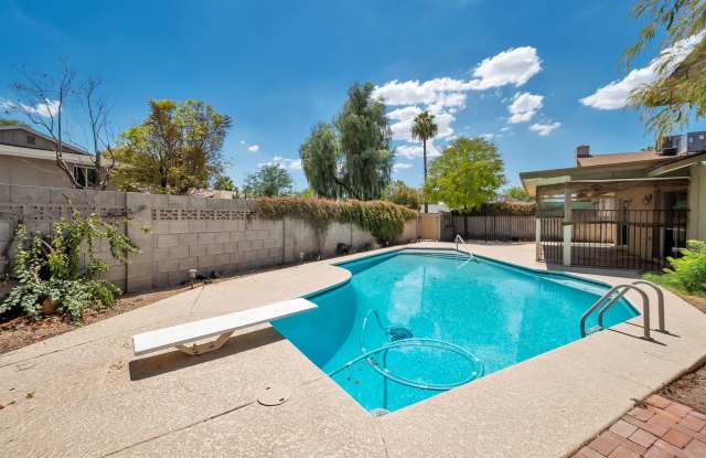 6 Bed/4.5 Bath Home Close to ASU photos photos