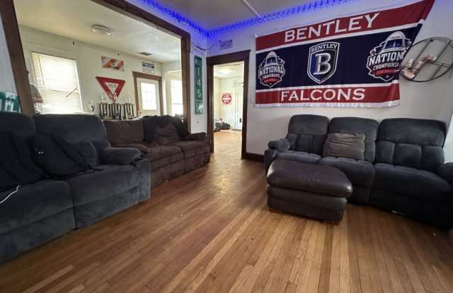 183 Weston St. photos photos