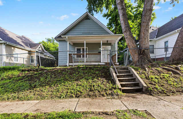 Remodeled 2-Bedroom Home in Saint Joseph with Off-Street Alley Parking photos photos