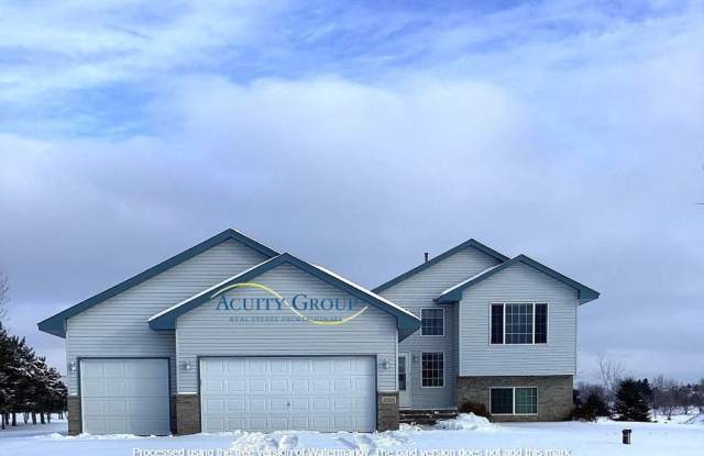 3BR, 3BA Three Level Split in Zimmerman photos photos