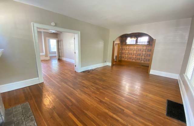 E 18th Ave 334 CR Gallery 4