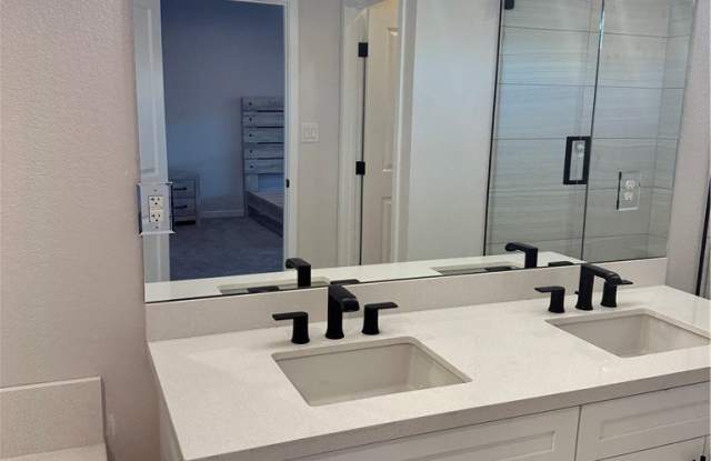 2571 Bonano Court Gallery 3