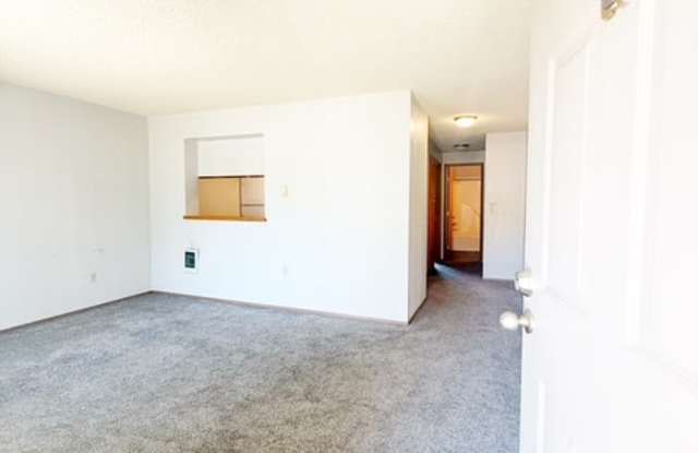 2512 Crystal Springs Rd W #2 Gallery 3