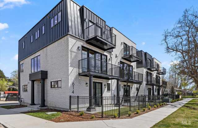 614 N Avenue H Ave photos photos