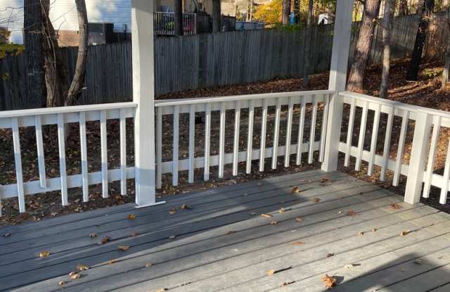 Charming 3BR, 1BA Home in Creedmoor! Gallery 3