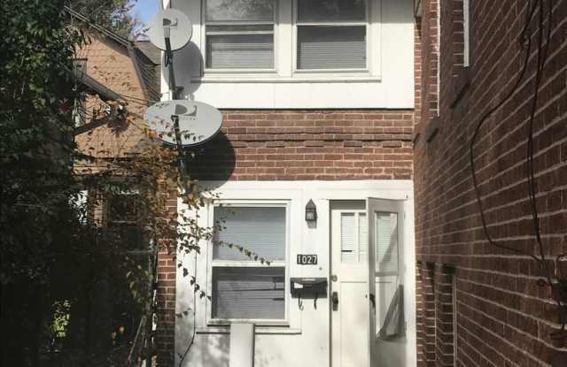 The Perfect Studio! ALL UTILITIES INCLUDED Gallery 1