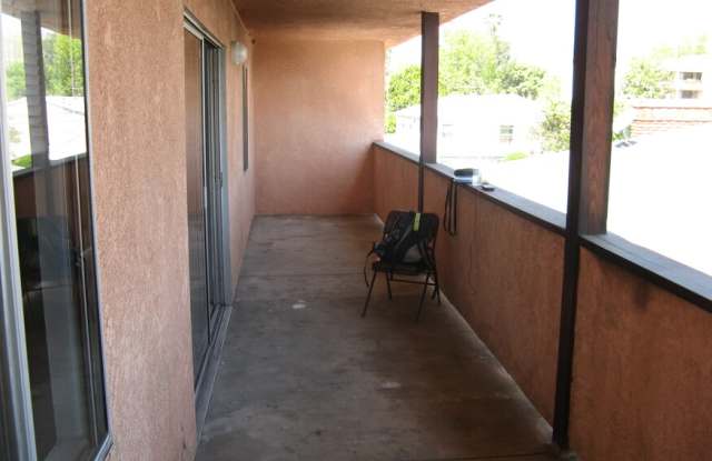 5320 Whitsett Avenue photos photos