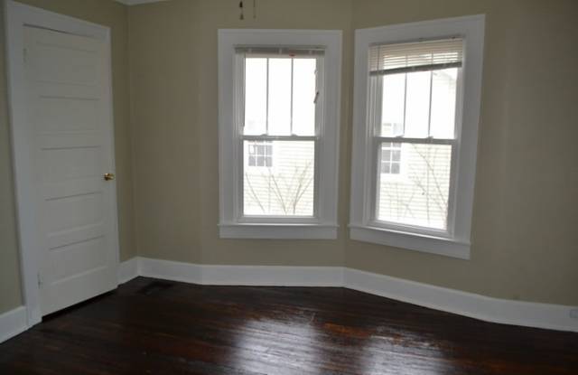 4516 Carrollton Avenue Gallery 3