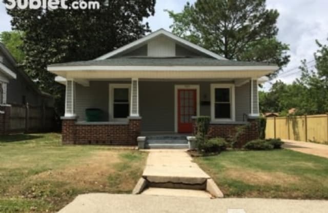 725 North Jefferson St - 725 North Jefferson Street, Tuscumbia, AL 35674