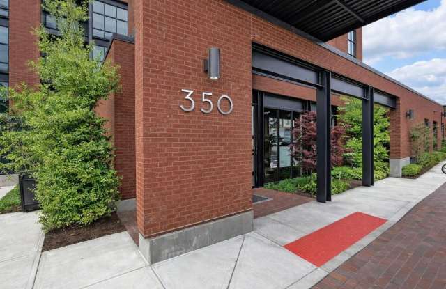 350 E Short Street unit: 211 photos photos