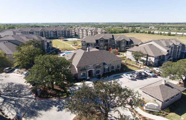 Ten 06 at Joshua Station - Affordable Housing Gallery 3