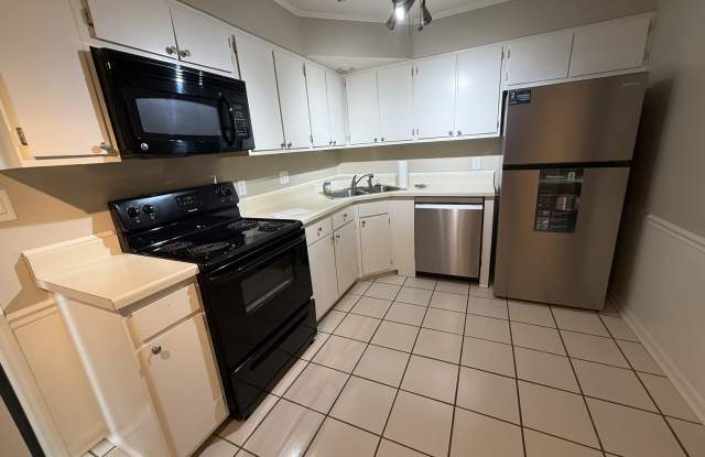 541 Brookside Ct Gallery 4