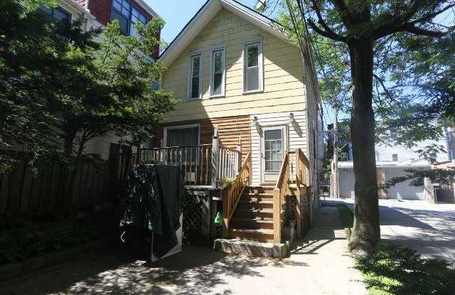 870 Buckingham - 870 W Buckingham Pl, Chicago, IL 60657