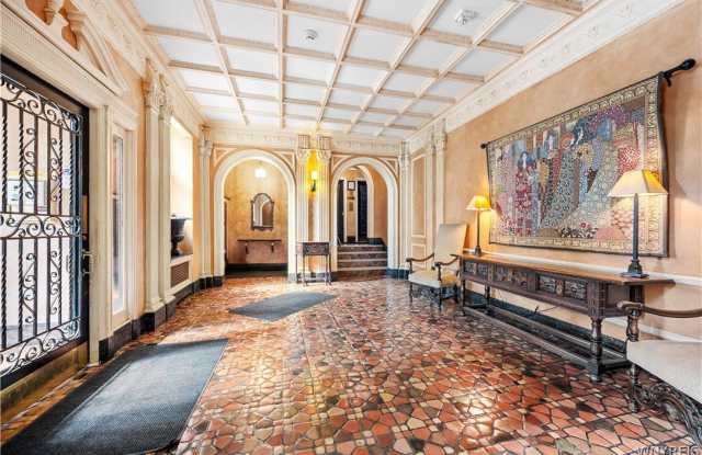83 Bryant Street Gallery 4