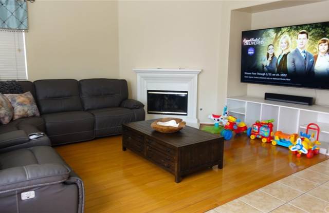 12779 Avocado Way Gallery 3